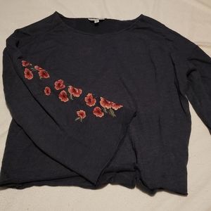 American Eagle embroidered sweatshirt